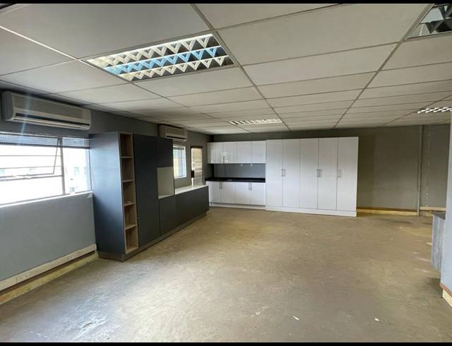 INDUSTRIAL PROPERTY TO RENT IN HENNOPSPARK